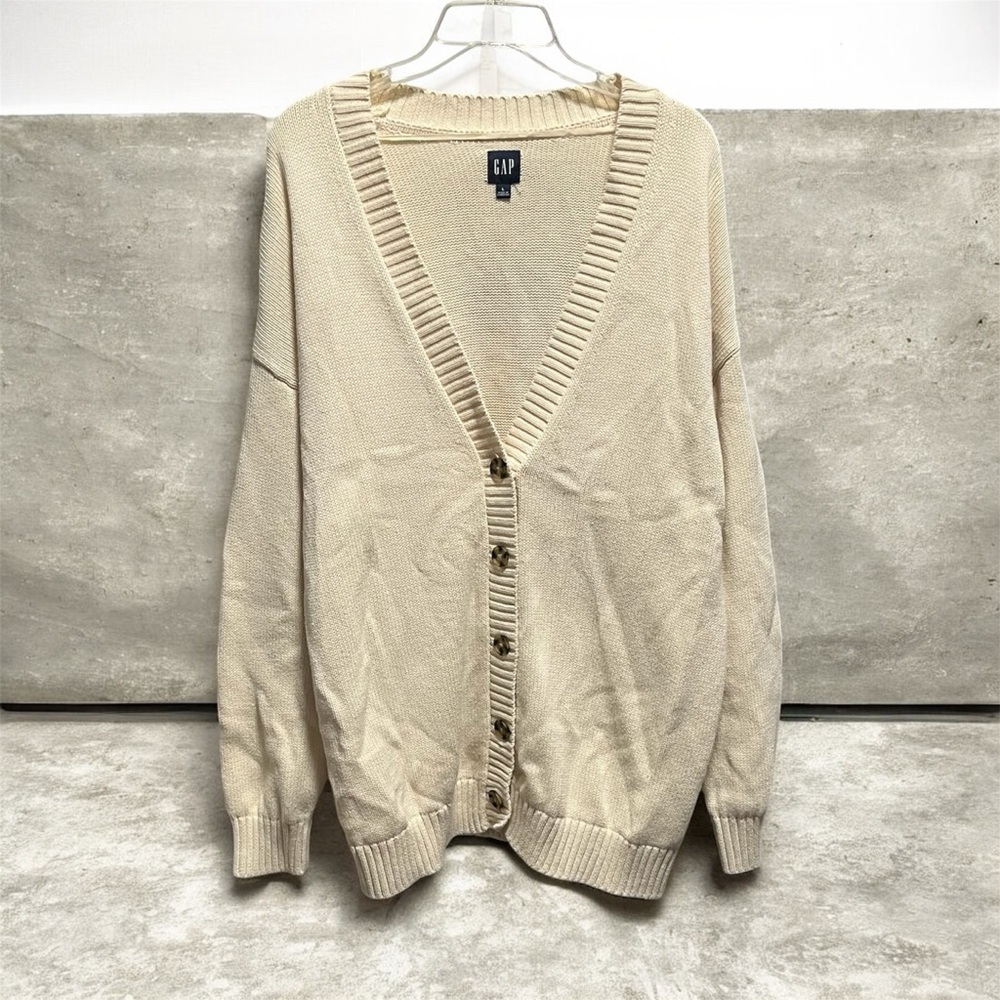 GAP Cream button down Cardigan Sweater